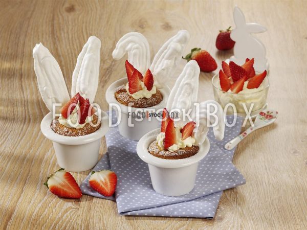 Beeren-Cupcakes