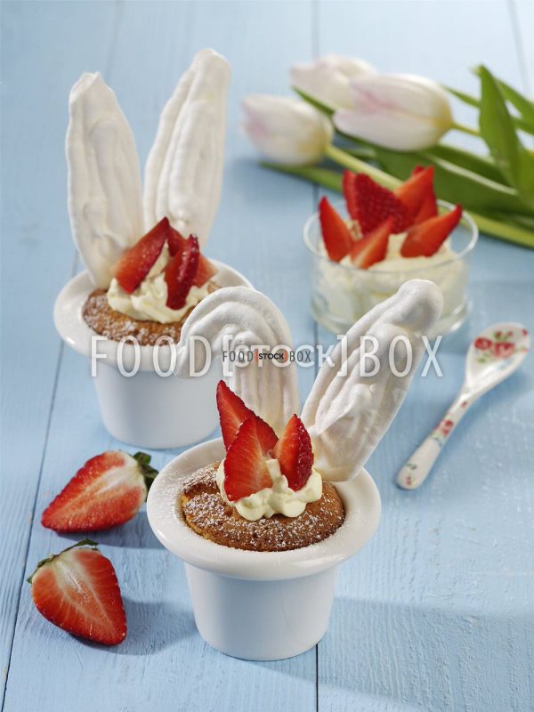 Beeren-Cupcakes