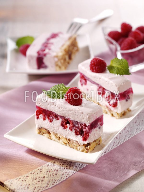 Beeren-Knusper-Schnitten