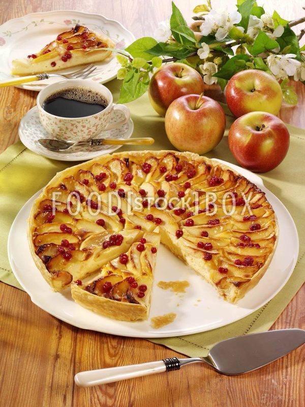 Apfel-Preiselbeertarte