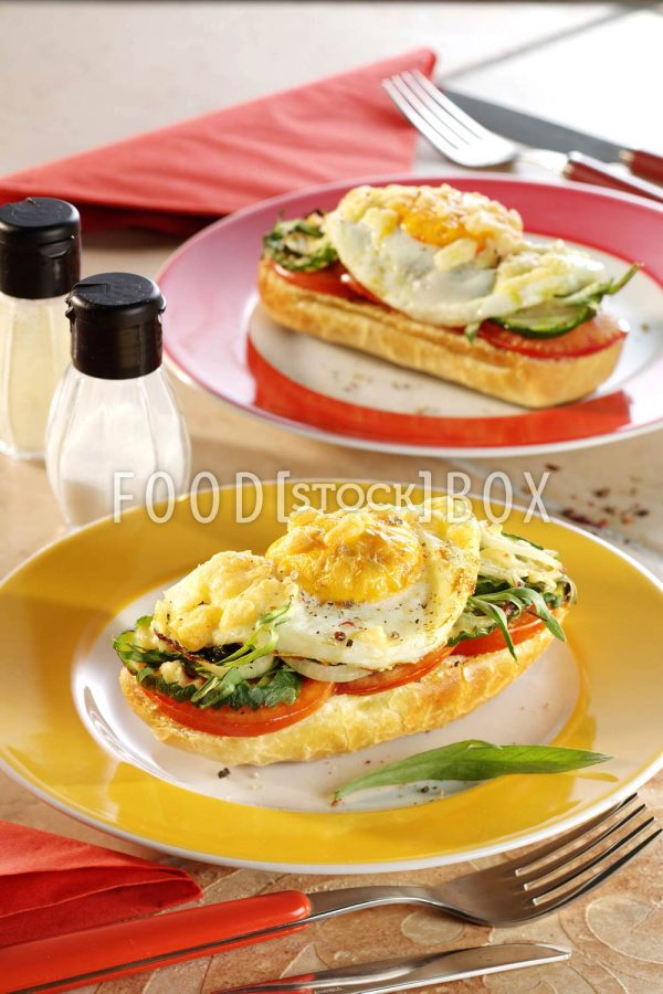 Überbackenes Baguette-Brötchen