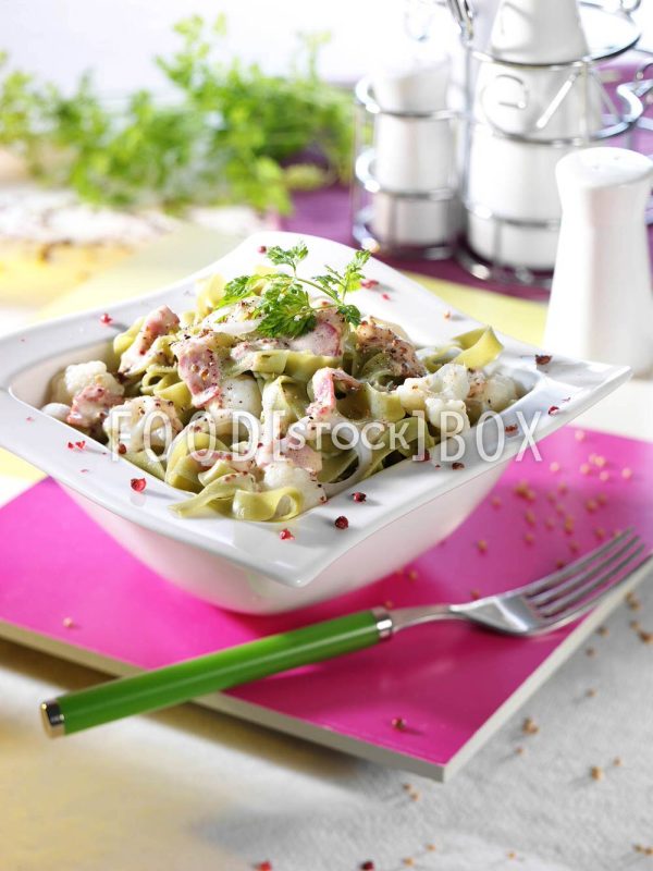 Bandnudelsalat mit warmer Specksauce 2
