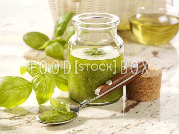 Basilikum Pesto