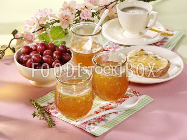 Beeren-Thymian-Gelee