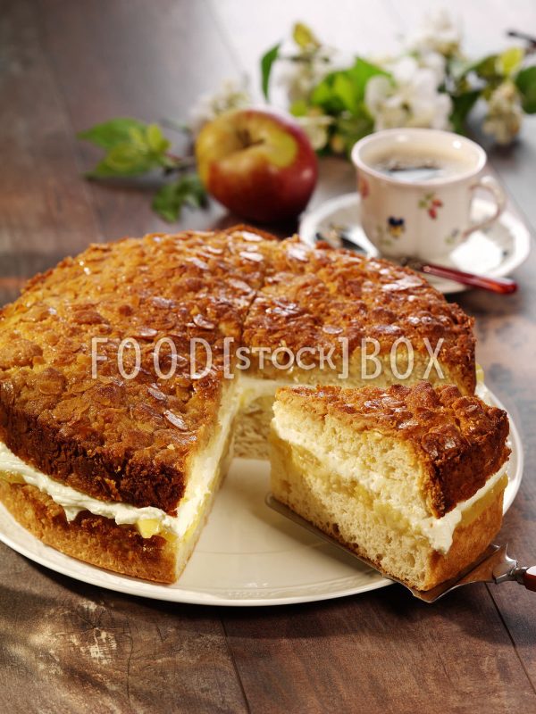 Bienenstich-Torte