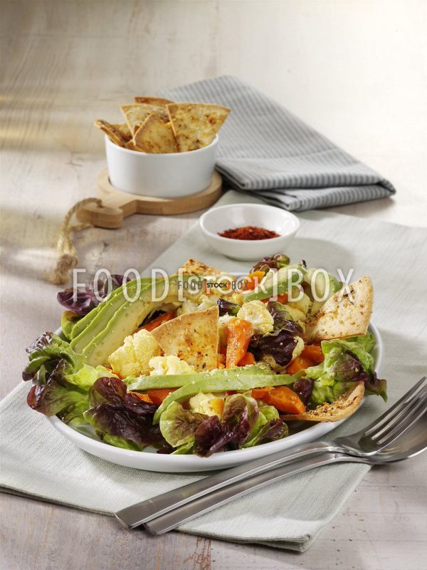 Blumenkohlsalat mit Tortilla-Chips