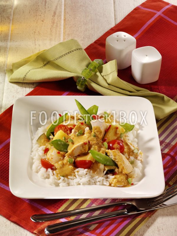 Rotes Brathähnchen-Curry