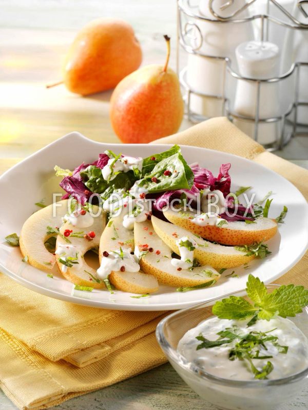 Birnensalat mit Meerrettichdressing
