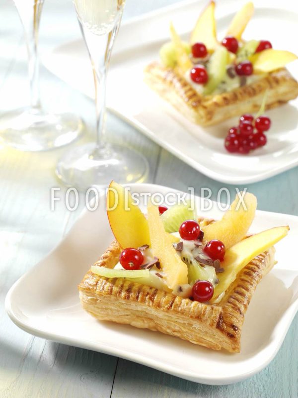 Blätterteig-Obst-Körbchen