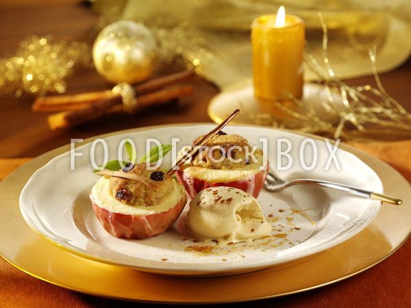 Bratapfel mit Zimteis