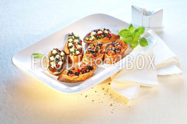 Bunte Bruschetta