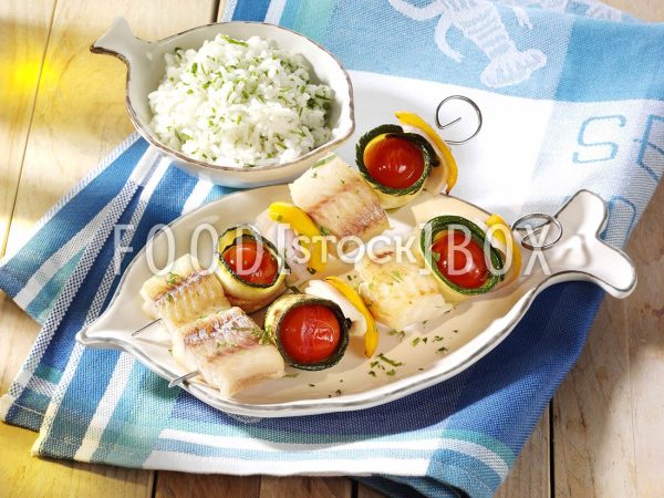 Bunte Fischspieße