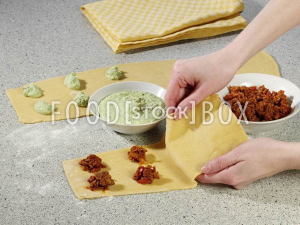 Bunte Ravioli mit Hackfleisch Step 2