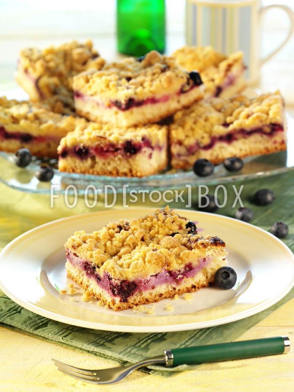Bunter Waldbeerkuchen