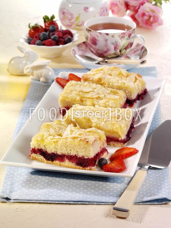 Butterkuchen mit Beeren
