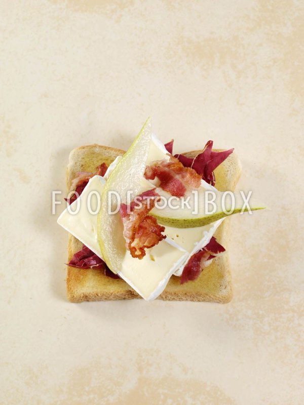 Camembert-Speck-Toast 1