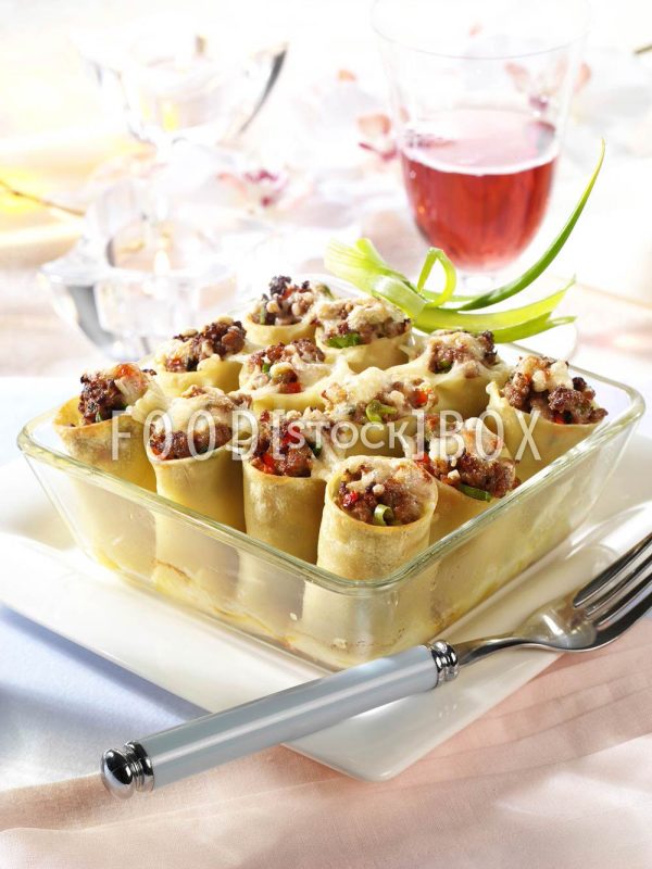 Cannelloni mit Hackfleischfüllung
