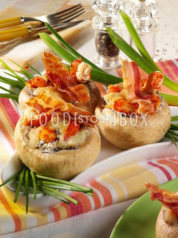Champignons mit Krebsfleisch-Frischkäsefüllung