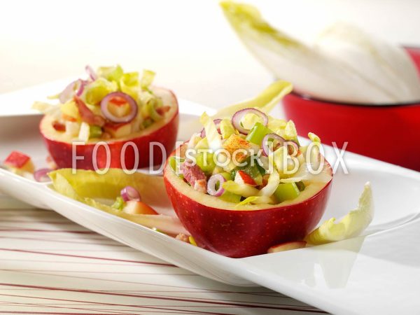 Chicorée-Apfel Salat mit Frühstücksspeck