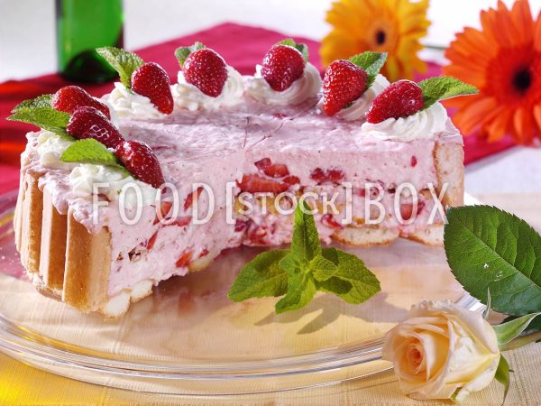Cornflakes-Erdbeertorte