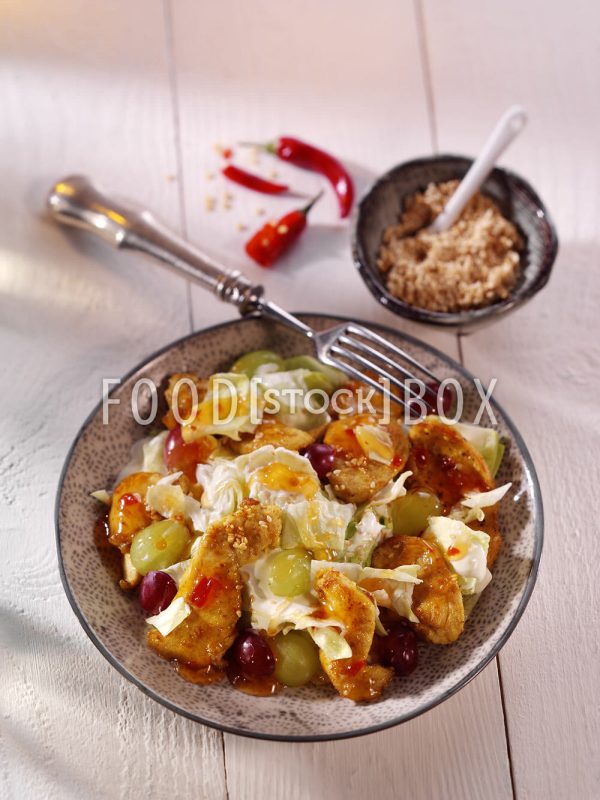 Eisbergsalat mit Geflügel