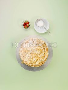 Erdbeer-Baiser-Torte Step6