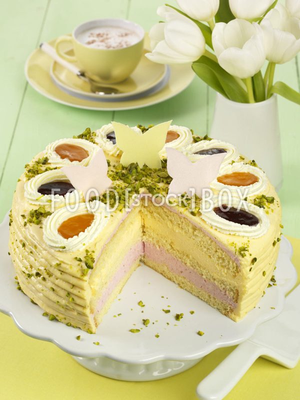 Erdbeer-Eierlikör-Ostertorte