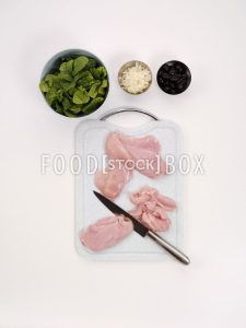Fettucine mit Hähnchen, Bacon, Pesto, Spinat und Brotwürfeln Step 4