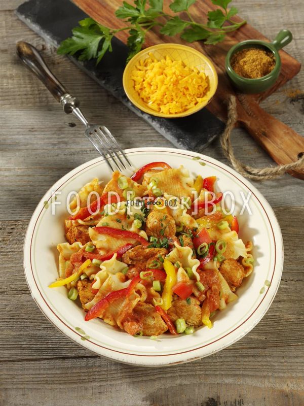 Fixe Fajita-Nudeln mit Pute