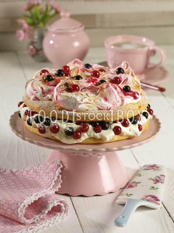 Frischkäse-Beeren-Torte