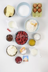 Frischkäsetorte und Himbeeren  Step 1