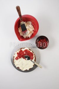 Frischkäsetorte und Himbeeren  Step 5