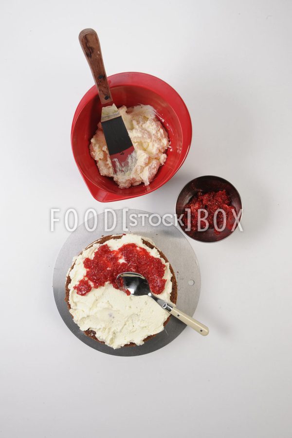 Frischkäsetorte und Himbeeren  Step 5