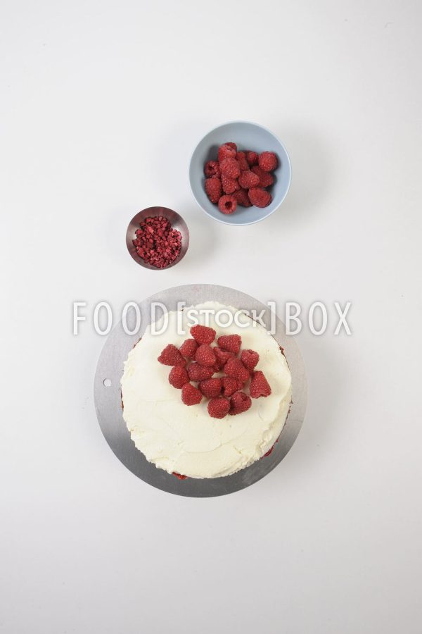 Frischkäsetorte und Himbeeren  Step 6