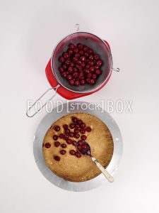 Frischkäsetorte mit Kirschen  Step 4