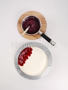 Frischkäsetorte mit Kirschen  Step 6