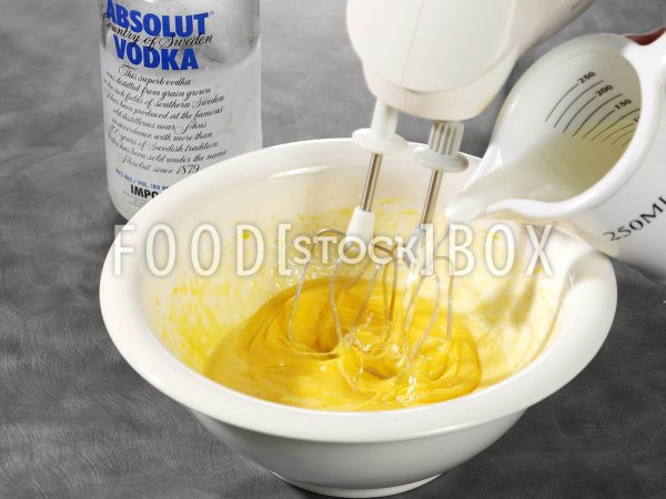 Eierlikör mit Vanilleschote 2