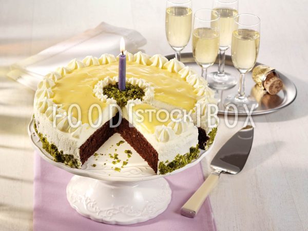 Eierlikör-Torte mit Mandeln 1