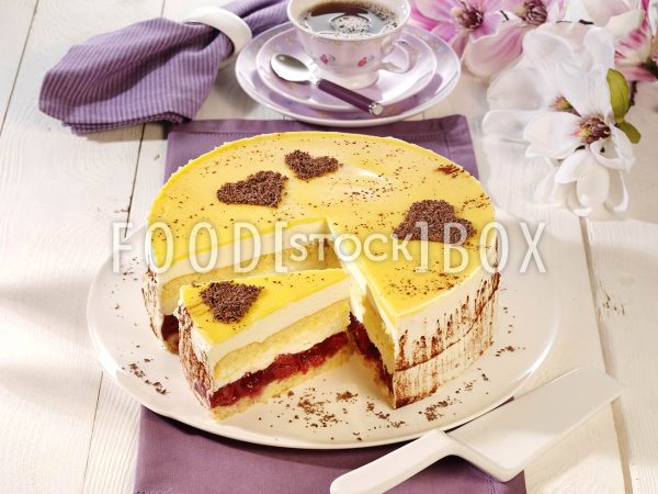 Eierlikör-Torte mit Kirschen 1
