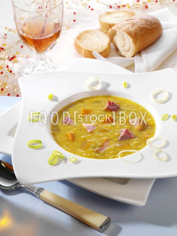Eintopf von Kürbis, Kartoffeln und Eisbein