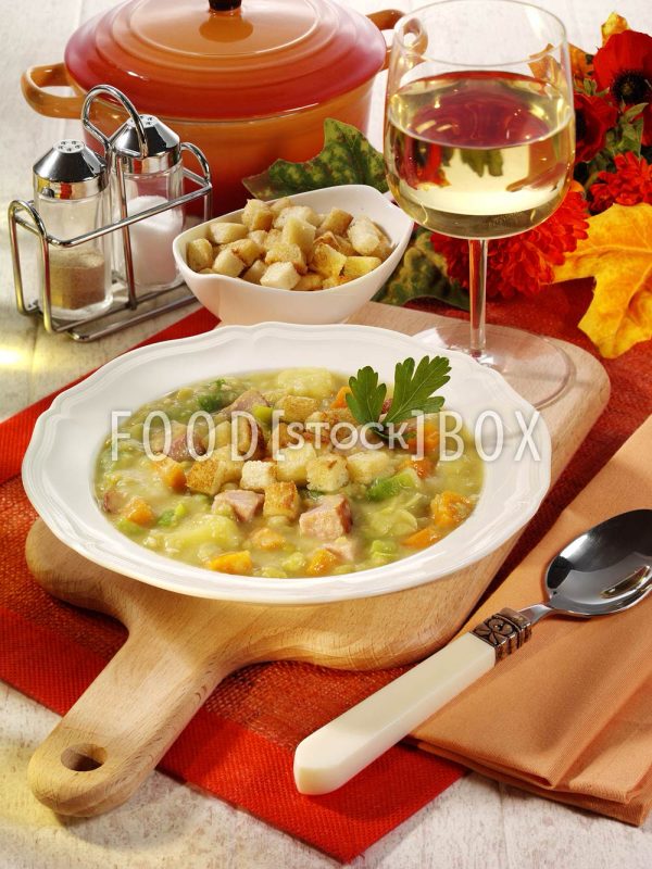 Erbsensuppe mit Kasseler