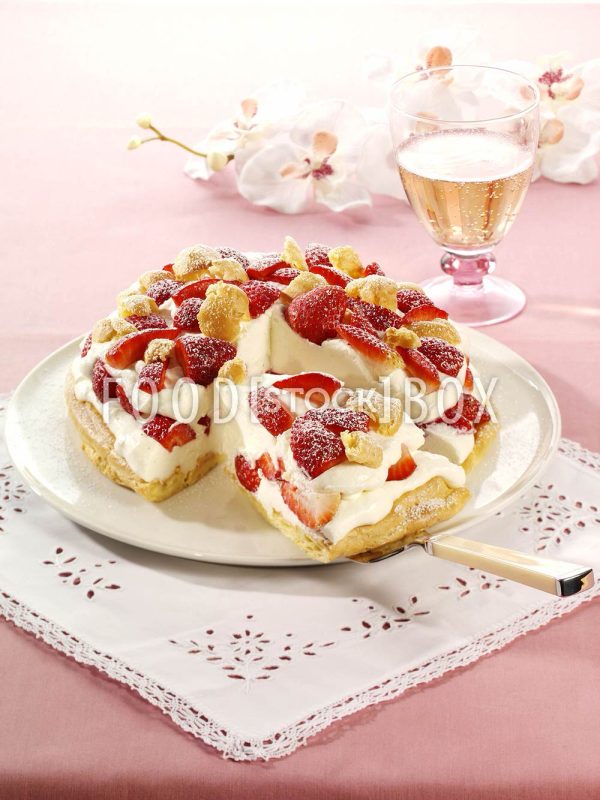 Erdbeer-Flocken-Torte 3