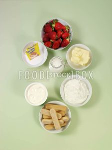 Erdbeer-Tiramisu-Torte Step 1