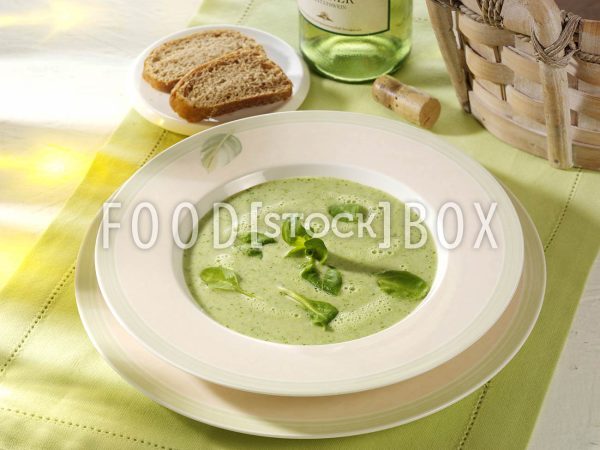 Feldsalat-Suppe mit Kartoffeln 2
