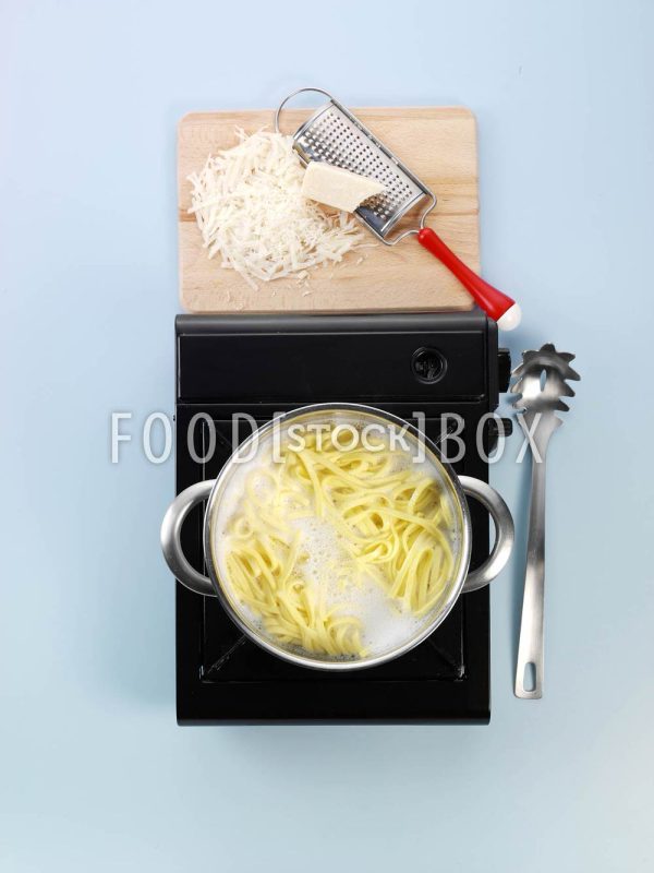 Fettucine-Bolognese Step 6