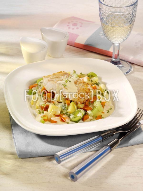 Fisch mit Bouillon-Gemüse
