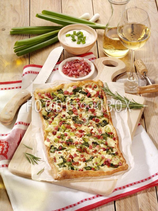 Flammkuchen mit Schinken
