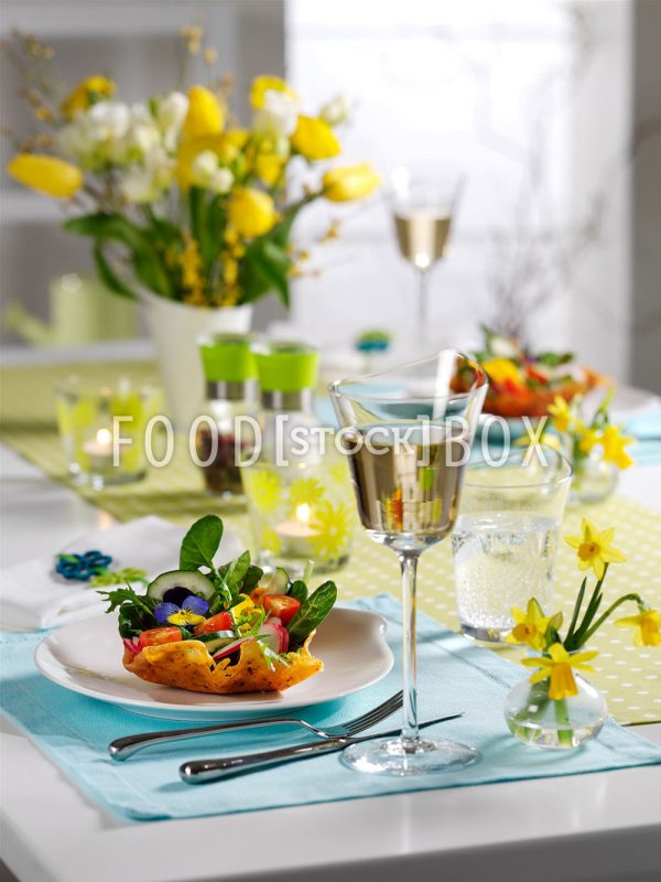 Frühlingstisch Salat