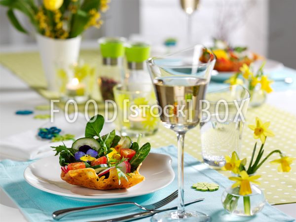 Frühlingstisch Salat 3