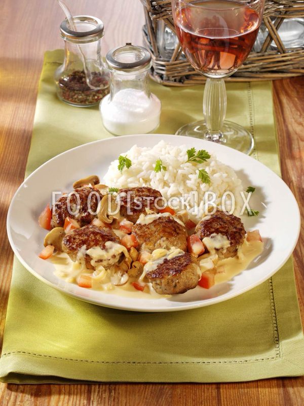 Frikadellen in Pilzsauce 2